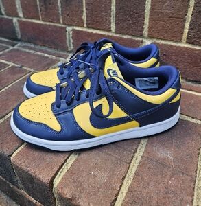 Nike Dunk Low Michigan